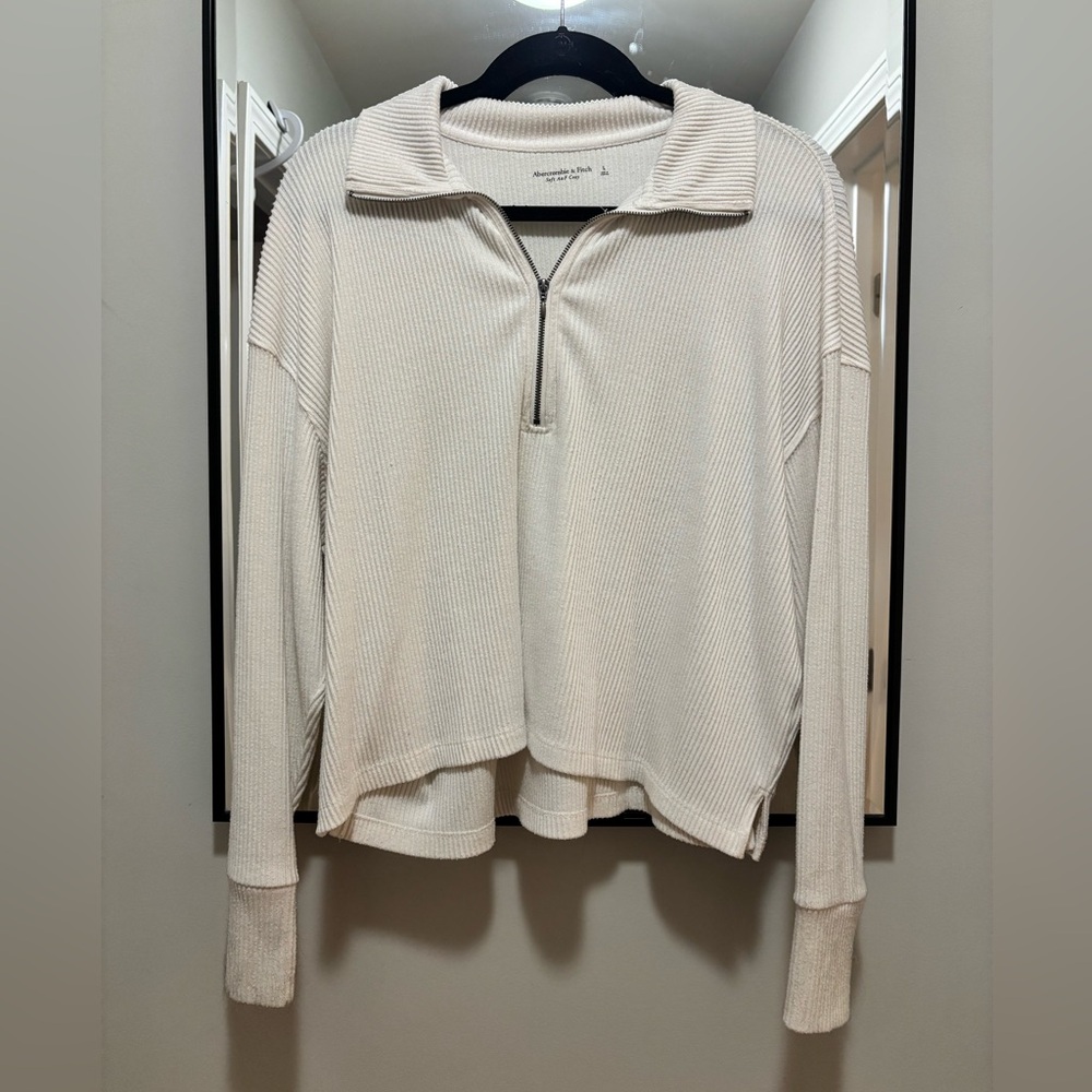 Abercrombie and Fitch Women's Cream Quarter-Zip Sweater